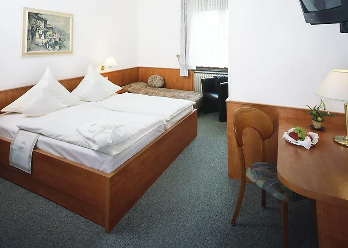 - Restaurant Haus Von Der Heyde ايزيرلون