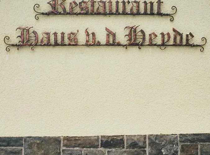 فندق - Restaurant Haus Von Der Heyde ايزيرلون
