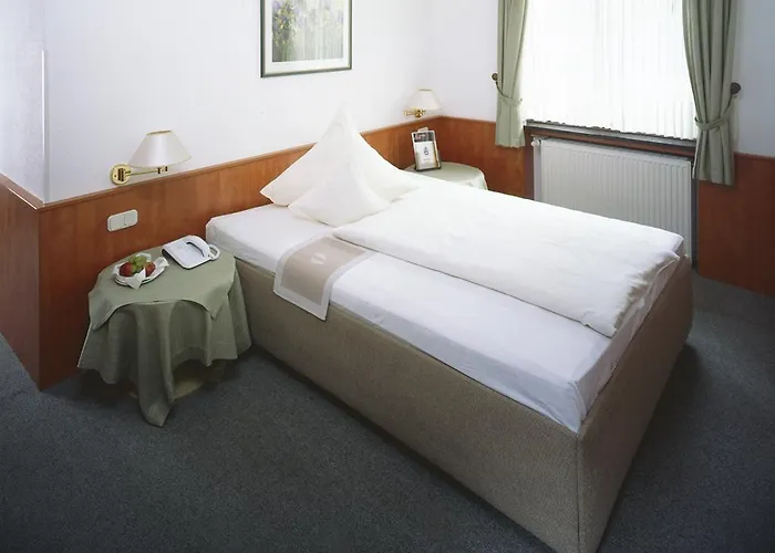 - Restaurant Haus Von Der Heyde ايزيرلون